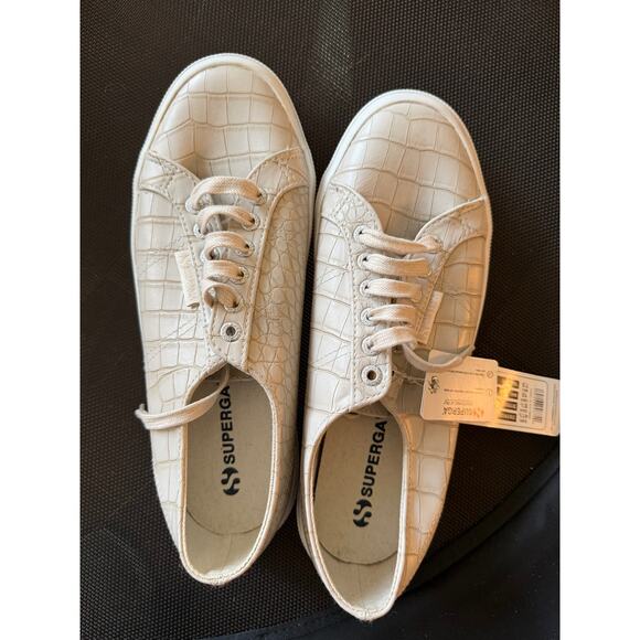 Womens' Superga Crocodile Print Beige Sneakers, Size 10 BNWT - Picture 1 of 6
